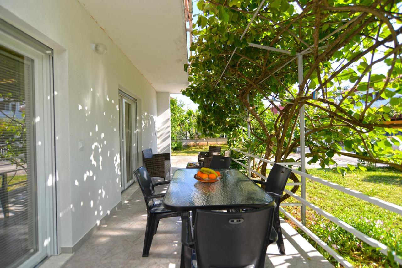Apartments Mala Vala 925 - Adapted Fazana Bagian luar foto